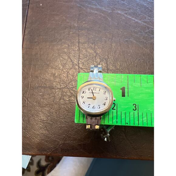 Vintage Gold plated Caravelle ladies mechanical watch NEEDS SOME REPAIR - Picture 8 of 8